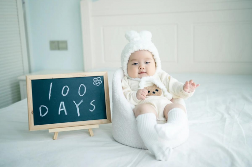 霸州四个月宝宝咬下嘴唇